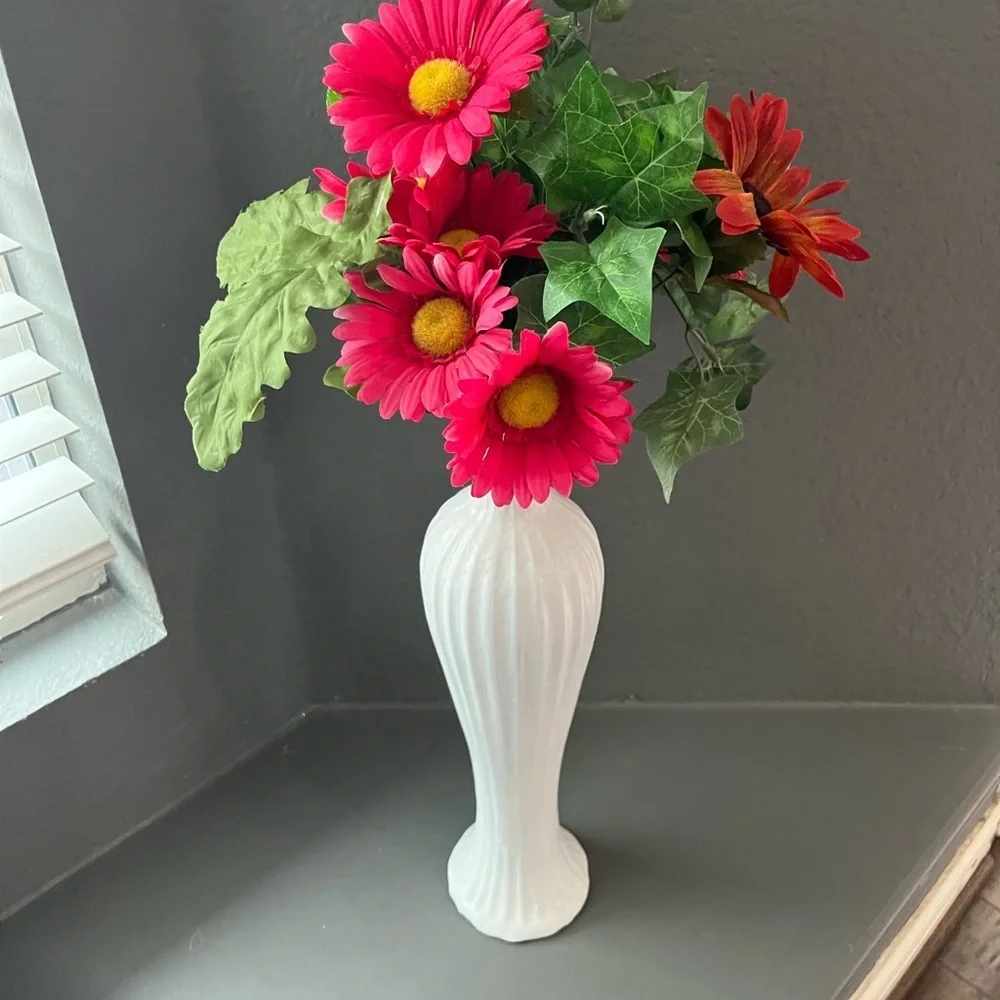 Elegant White Vase with Pink Accents